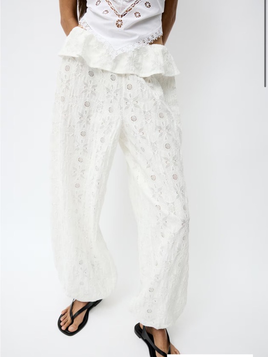 H&M Pants - BNWT H&M Lace Pants